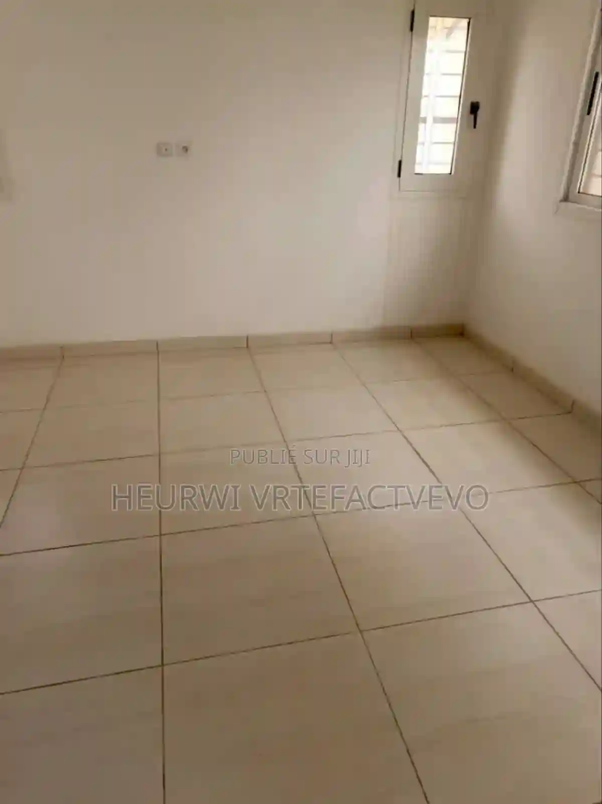 6chbre Villa Dans Terrain Sotra Cocody à Vendre - Vue 3