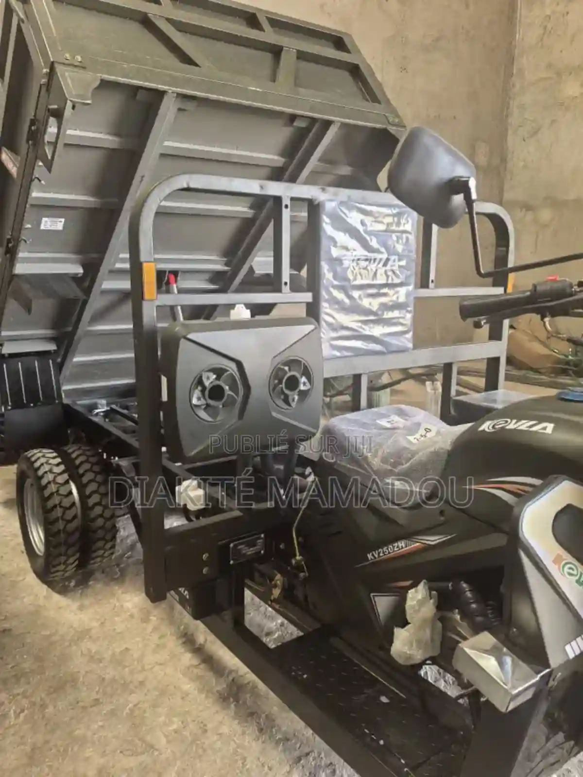 Neuf Motorcycle 2025 Vert - Vue 5