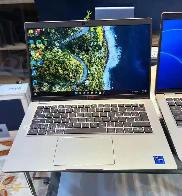 PC Dell Latitude 5430 Core i7 11th gen 16 go ram 512 go ssd - Vue 3