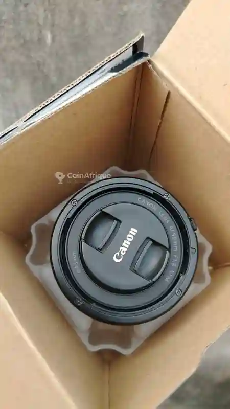 Canon RF 50mm F18 STM - Vue 2