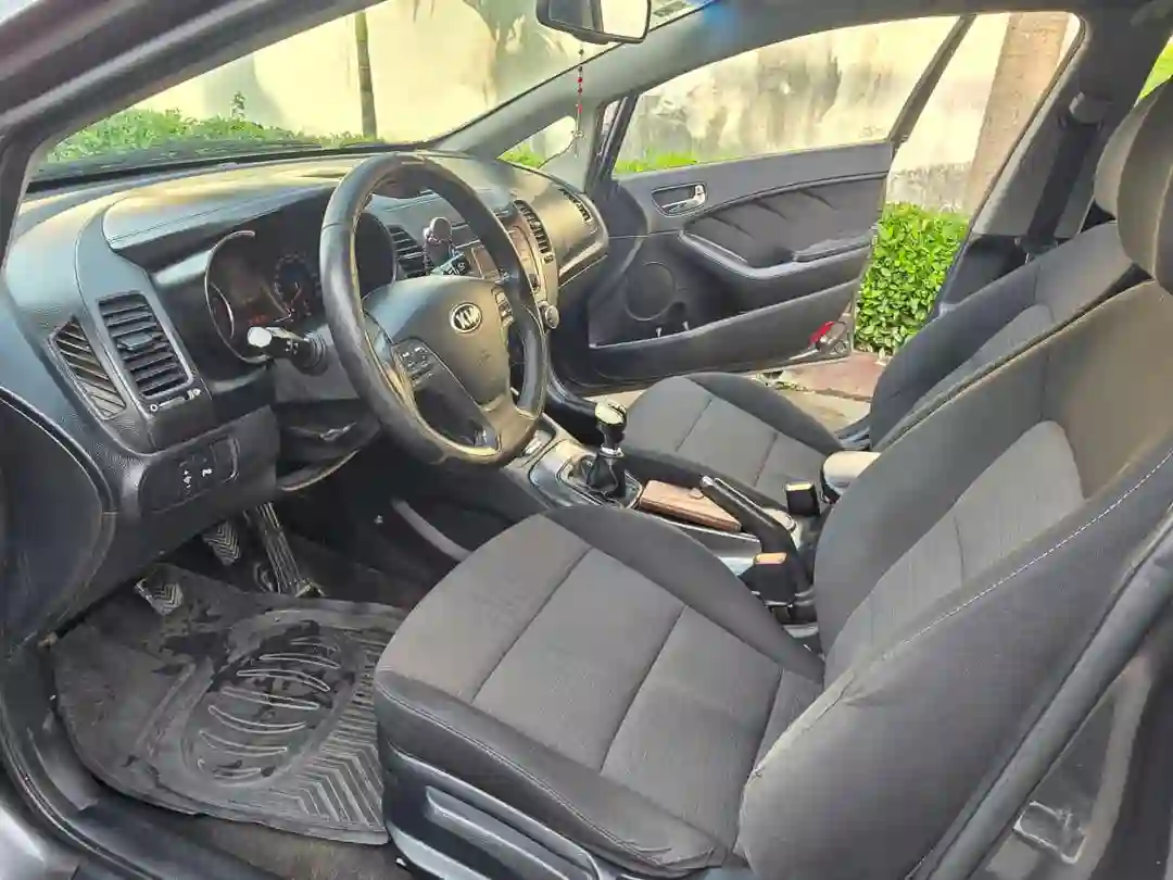 Kia Cerato 2021  - Vue 3