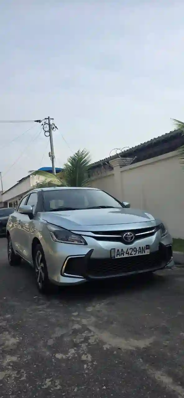 TOYOTA STARLETTE EN VENTE 