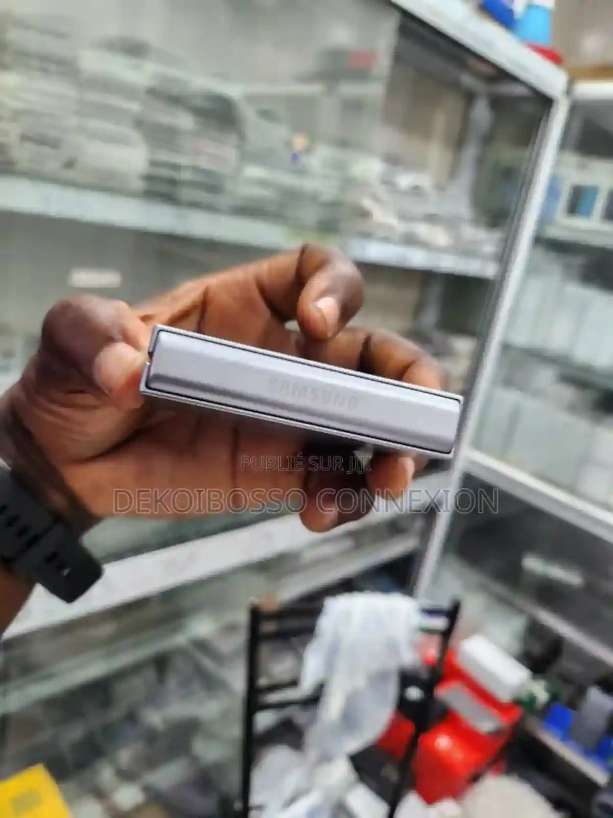 Samsung Galaxy Z Flip6 256 GB Gris - Vue 2