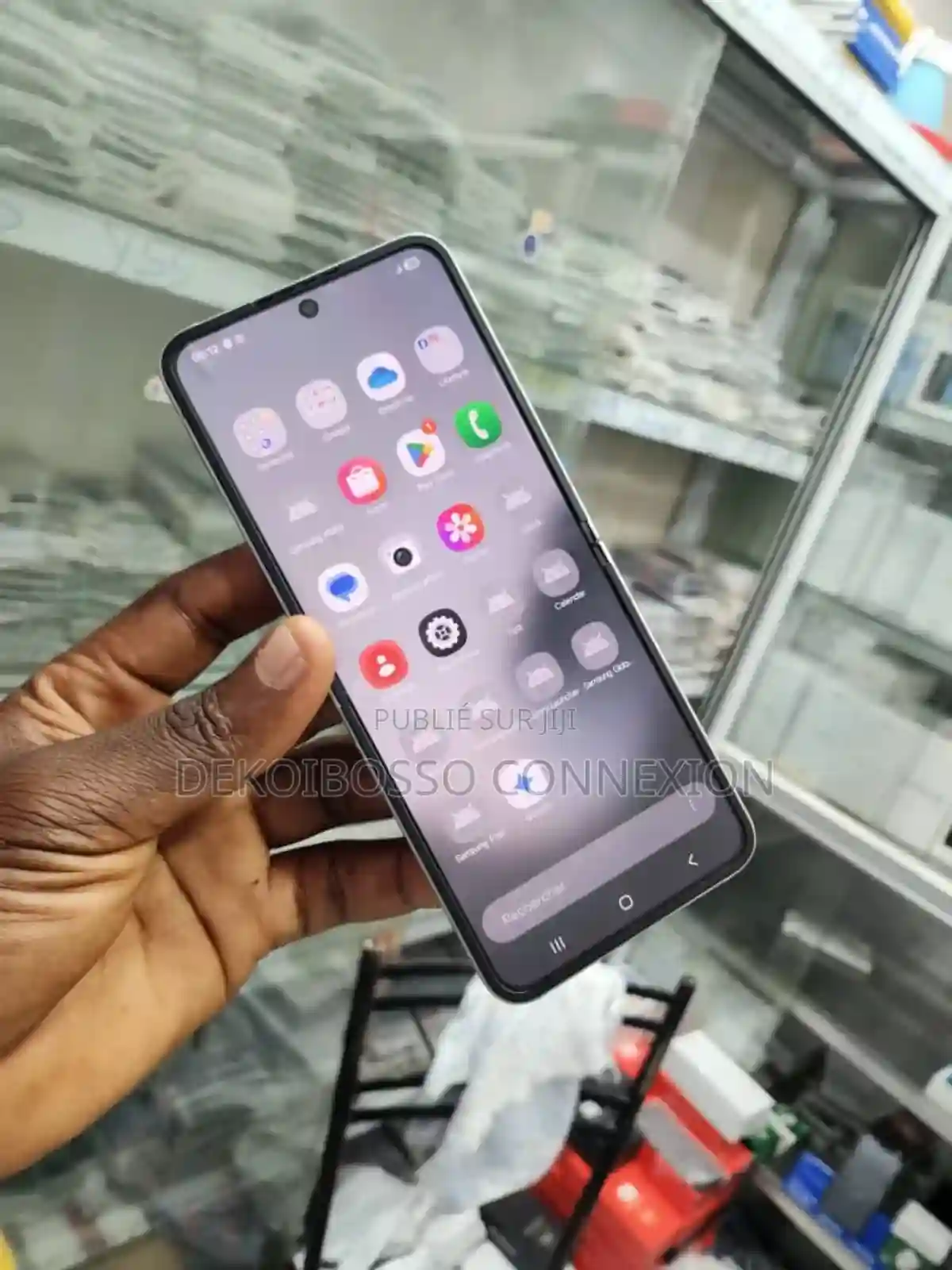 Samsung Galaxy Z Flip6 256 GB Gris - Vue 3