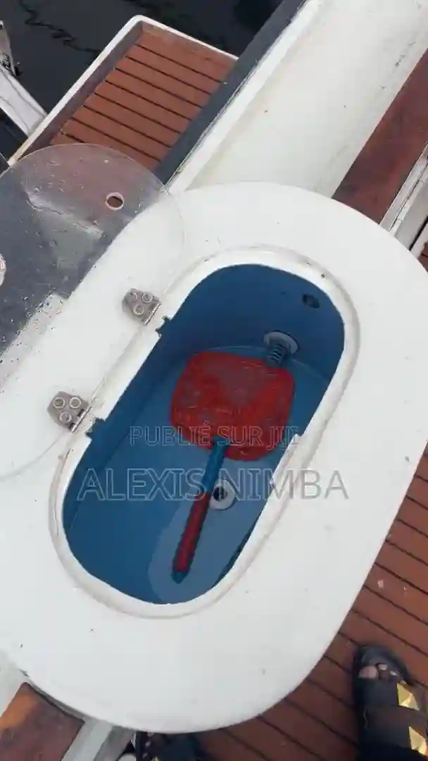 Bateau Plaisance Mer Et Lagune Yamaha 250cv Temps Impeccable - Vue 2