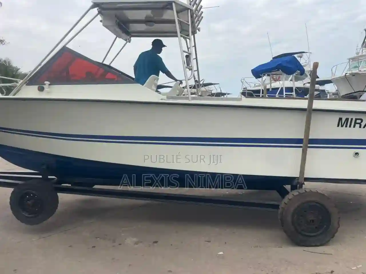 Bateau Plaisance Mer Et Lagune Yamaha 250cv Temps Impeccable - Vue 3