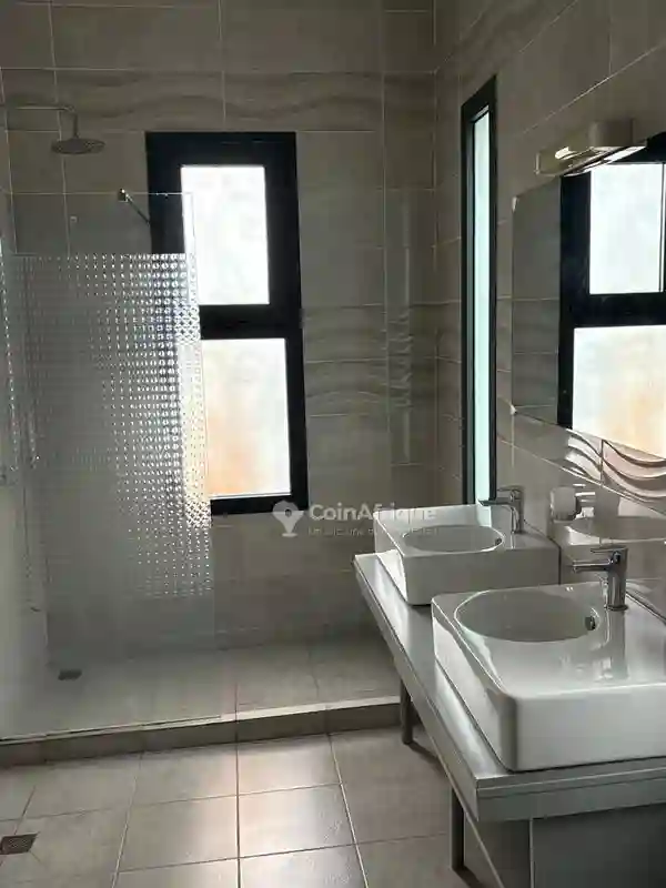 Location Villa 4 Pièces - Cocody - Vue 3