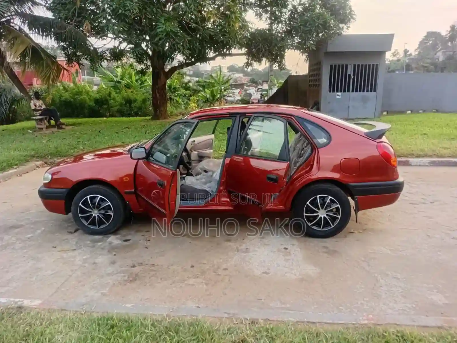 Toyota Corolla 2004 Rouge - Vue 7