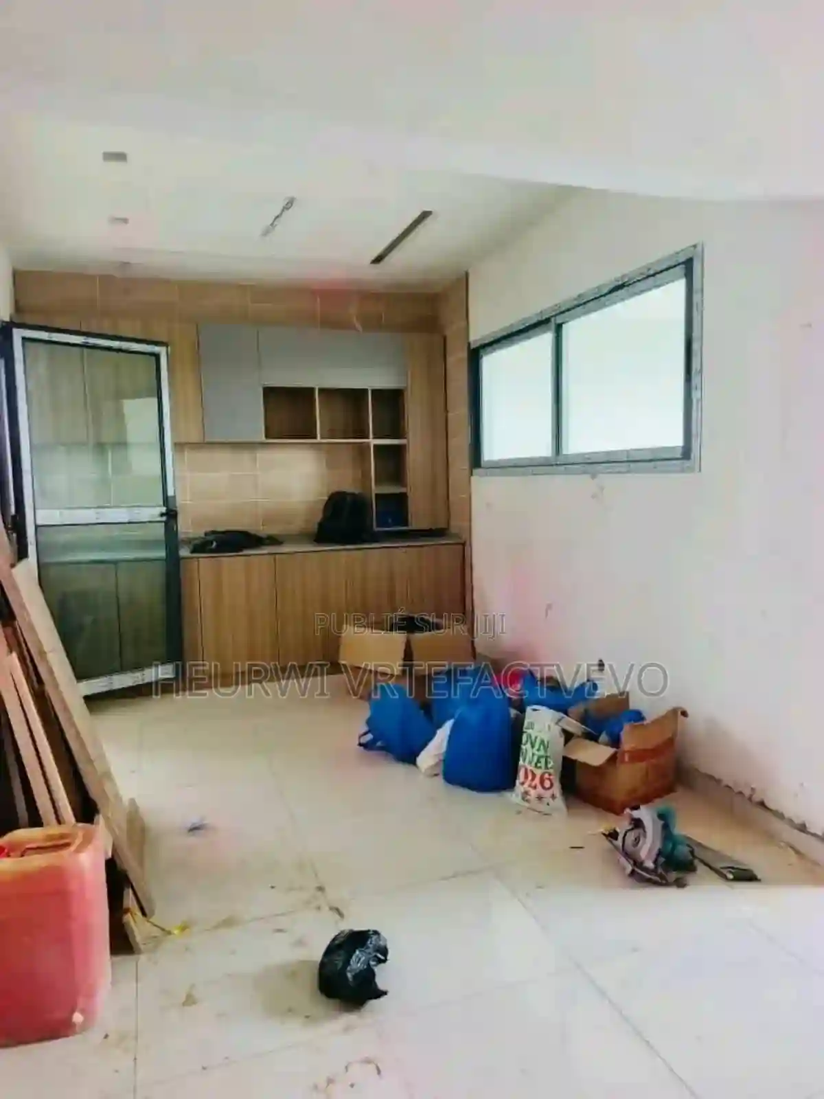 4chbre Villa Dans Bingerville à Vendre - Vue 3