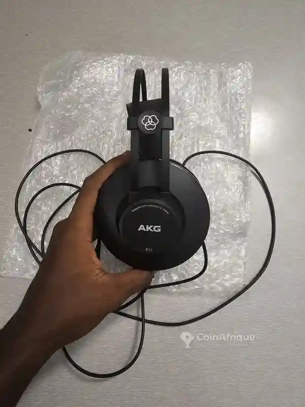 At2020 Beringher Umc22 Akg52 - Vue 1