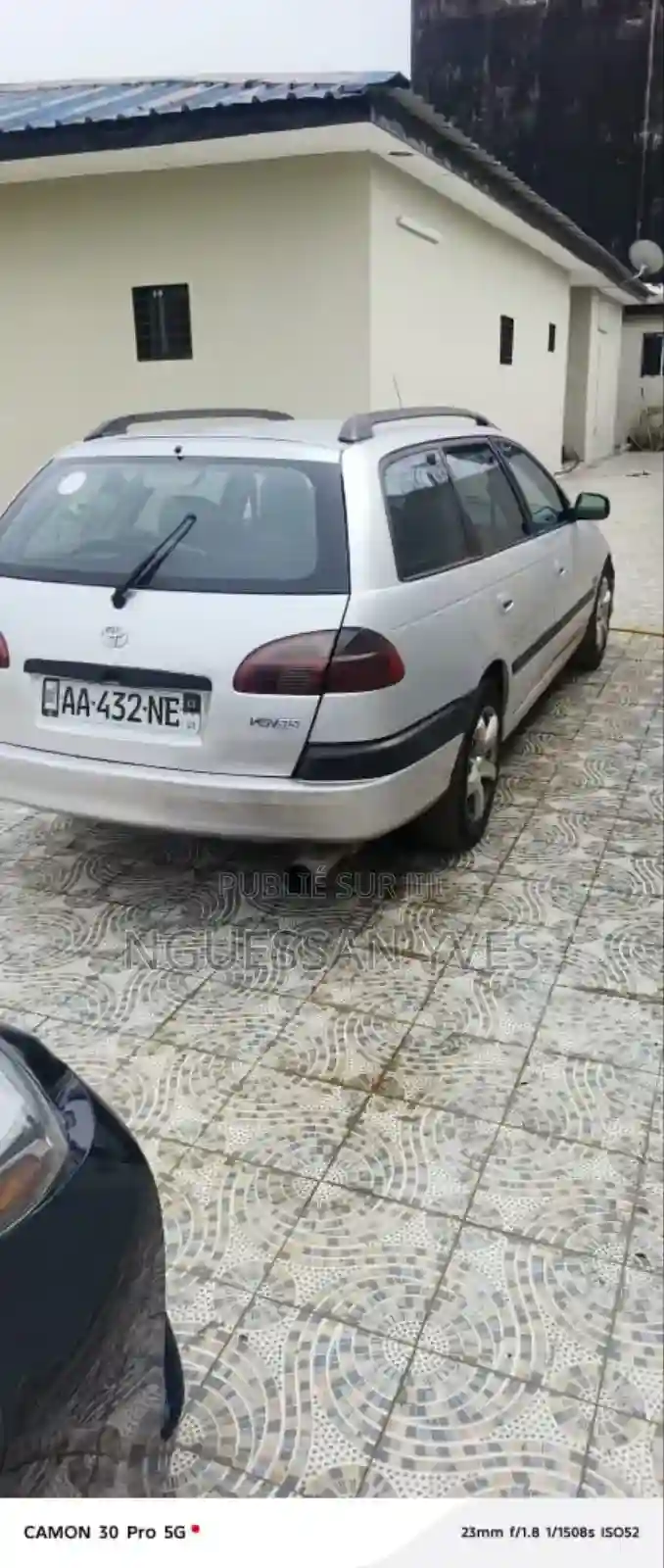 Toyota Avensis 20 D Verso 2002 Gris - Vue 2