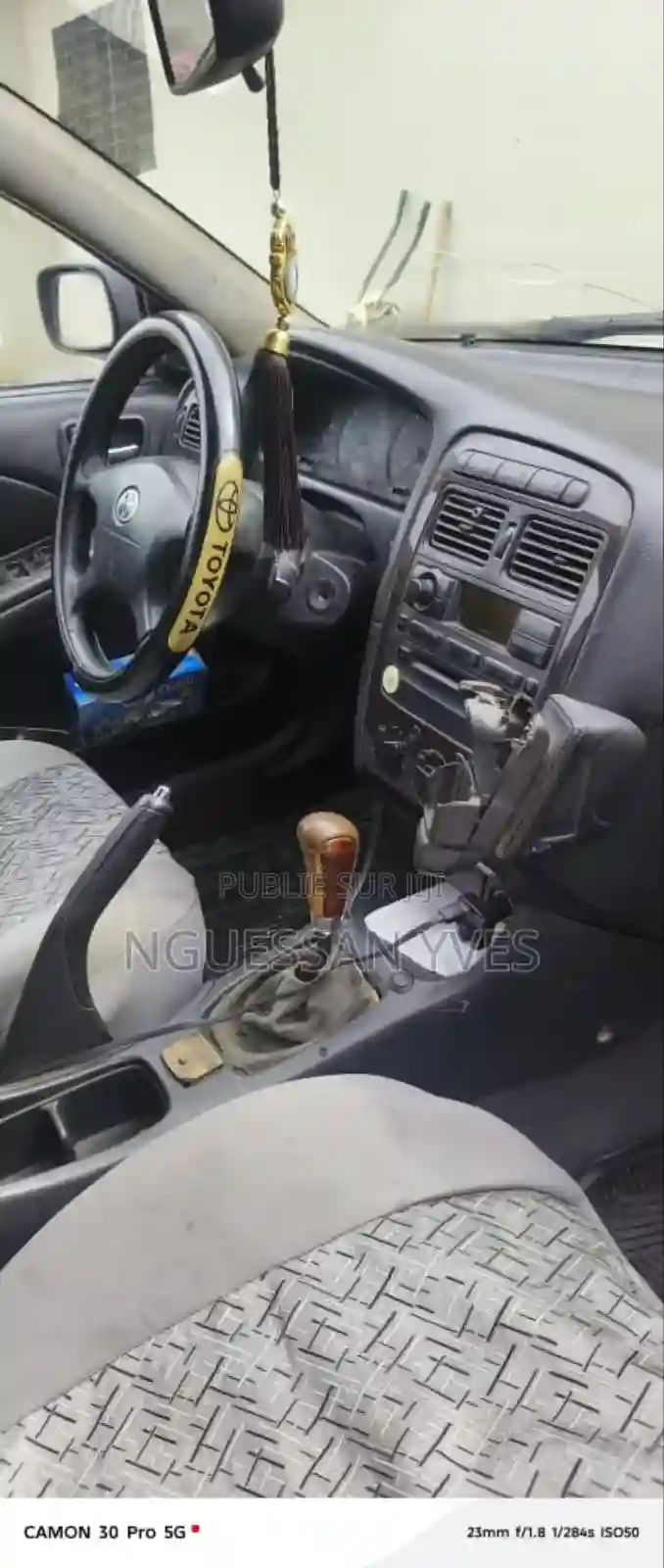 Toyota Avensis 20 D Verso 2002 Gris - Vue 3