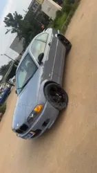 BMW 3 Series 316i RWD 2004 Gris