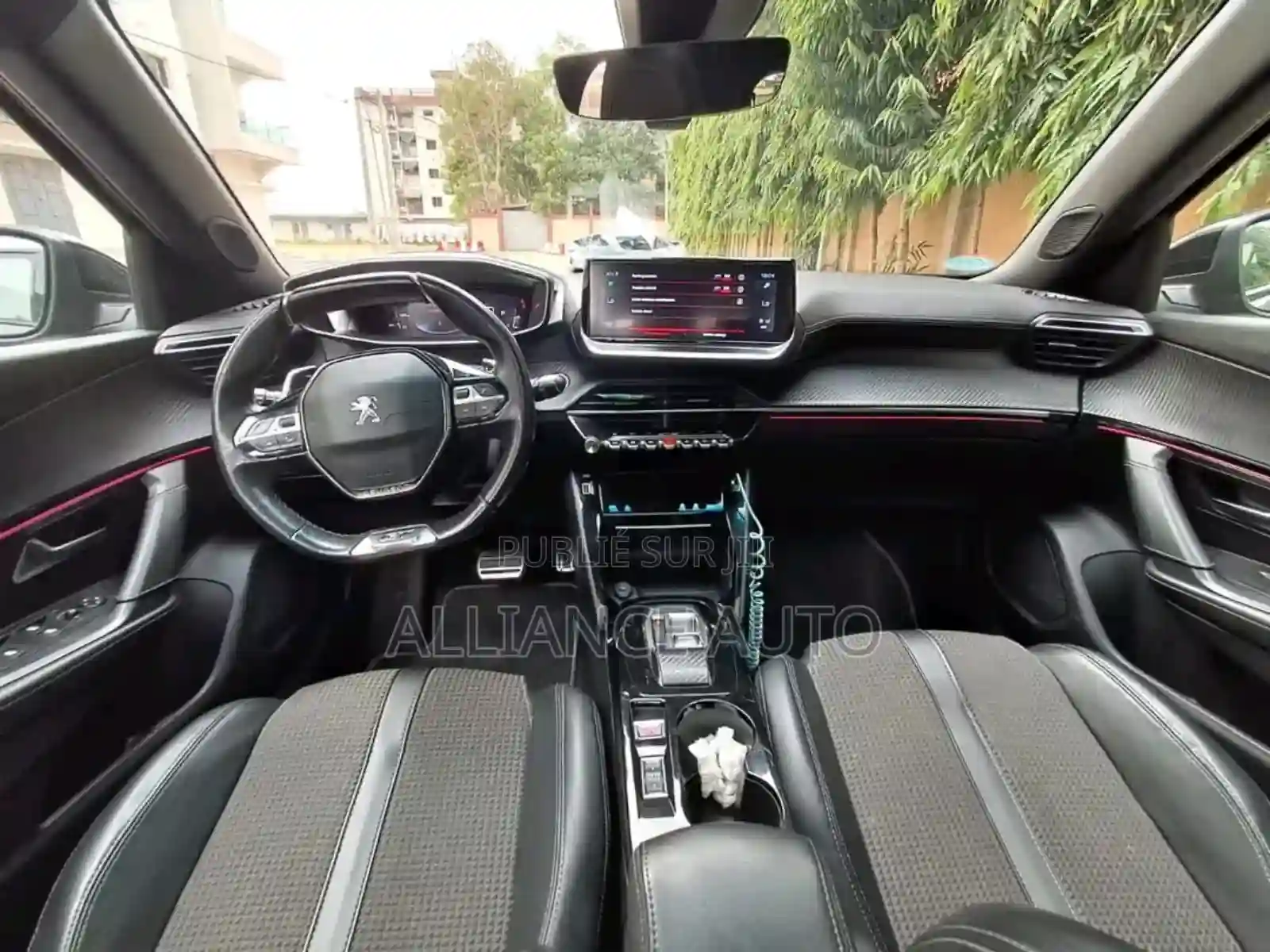 Peugeot 2008 2022 Noir - Vue 4