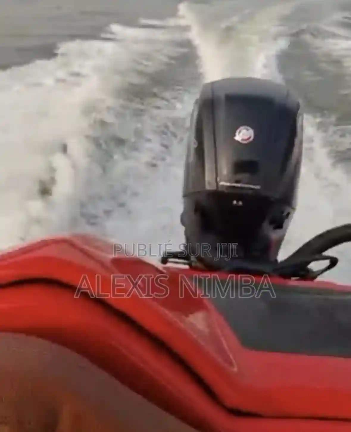 Bateau en Polyester Moteur Mercury 115cv - Vue 1