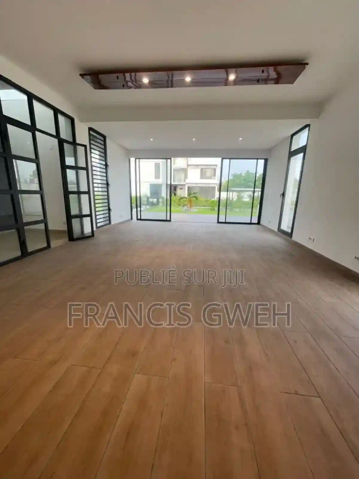 4chbre Duplex Dans Francis Gweh Cocody à Louer - Vue 15