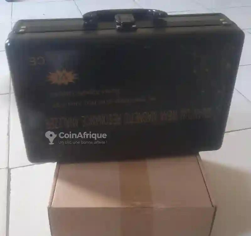 Analyseur Magnétique à Résonance Quantique - Vue 1