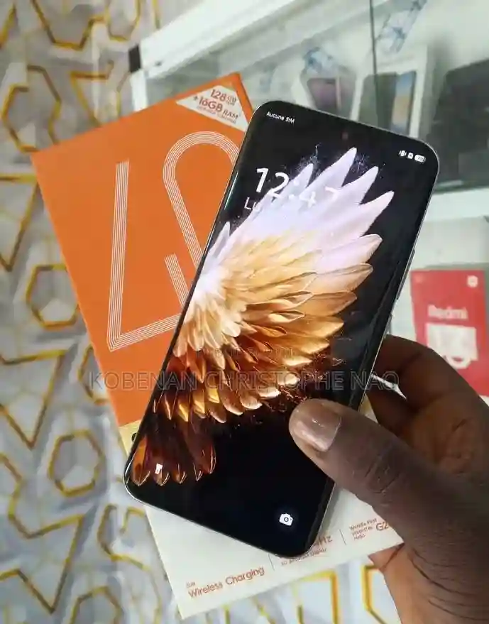 Neuf Tecno Spark 40 Pro+ 128 GB Blanc - Vue 1