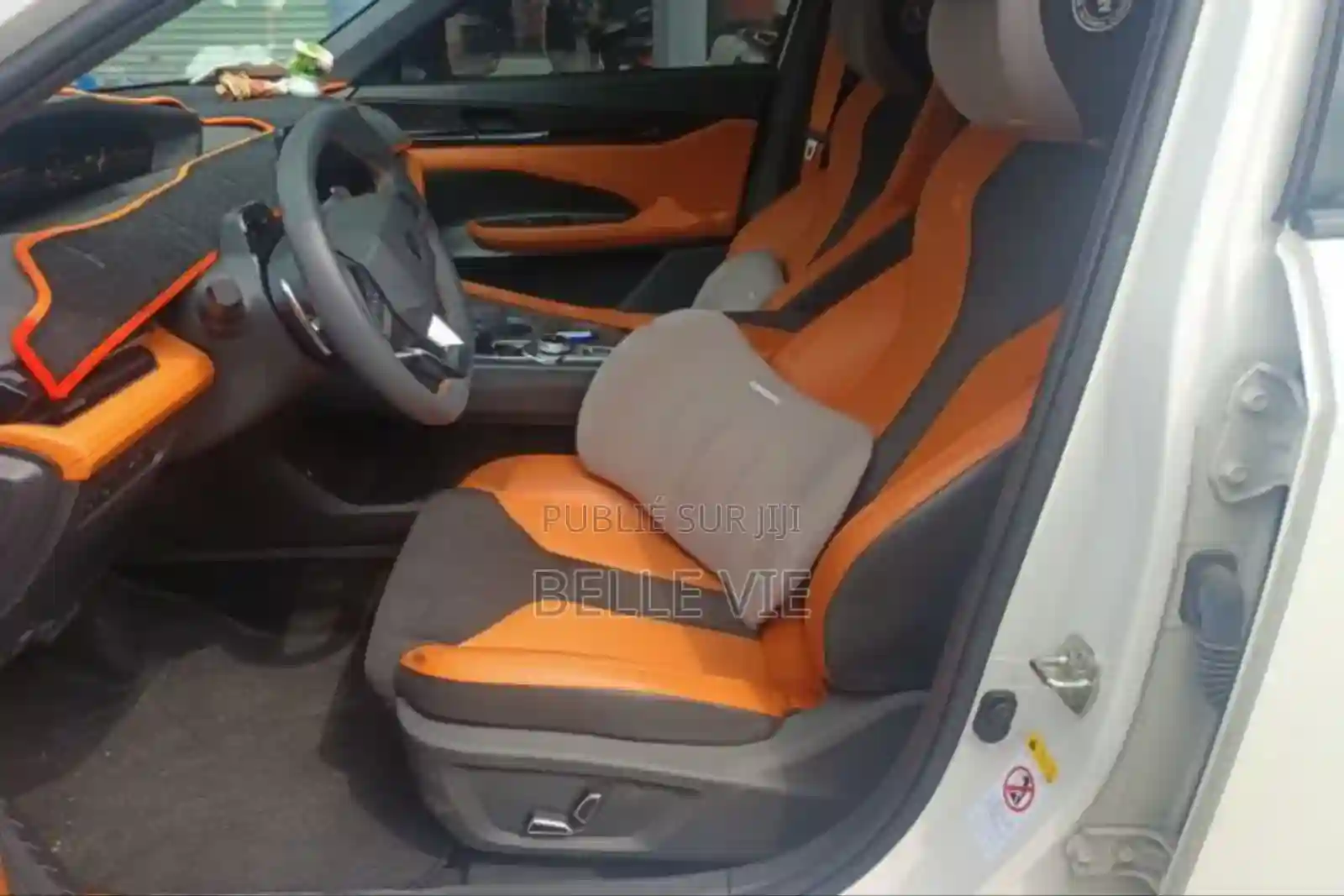 Changan Uni-v 2025 Blanc - Vue 5