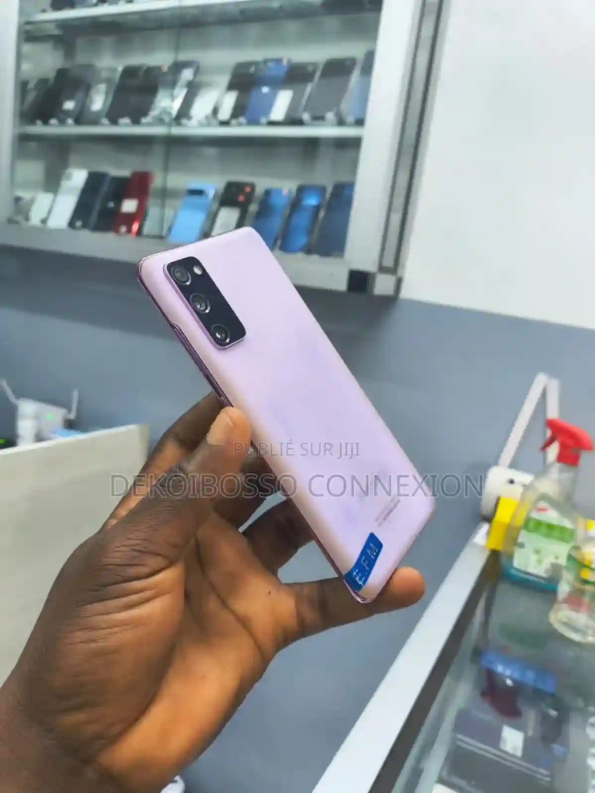 Samsung Galaxy S20 128 GB Or Rose - Vue 2