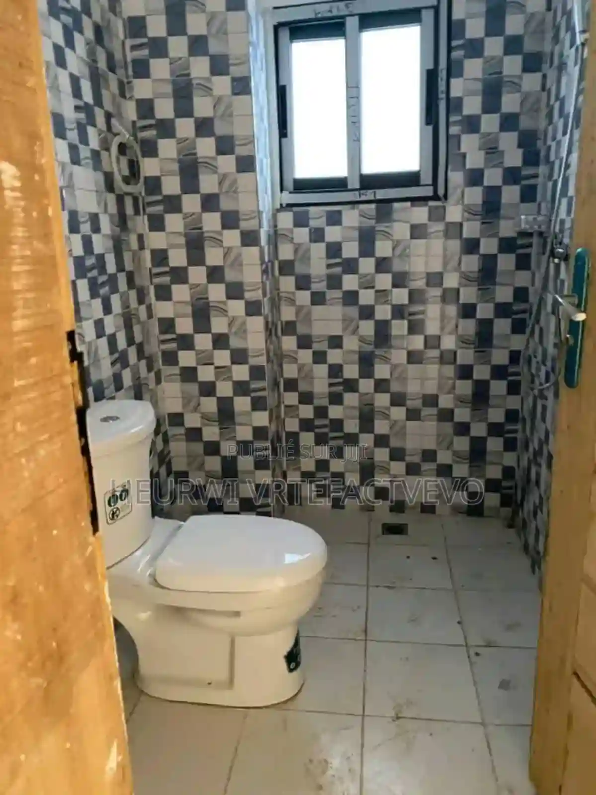 4chbre Duplex Dans Angré 10E Tranche Cocody à Vendre - Vue 1