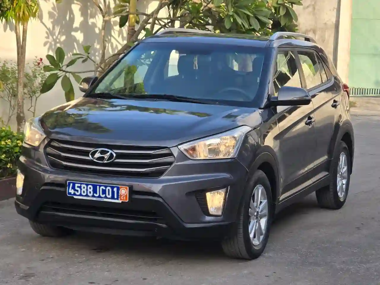 Hyundai creta en vente  - Vue 3