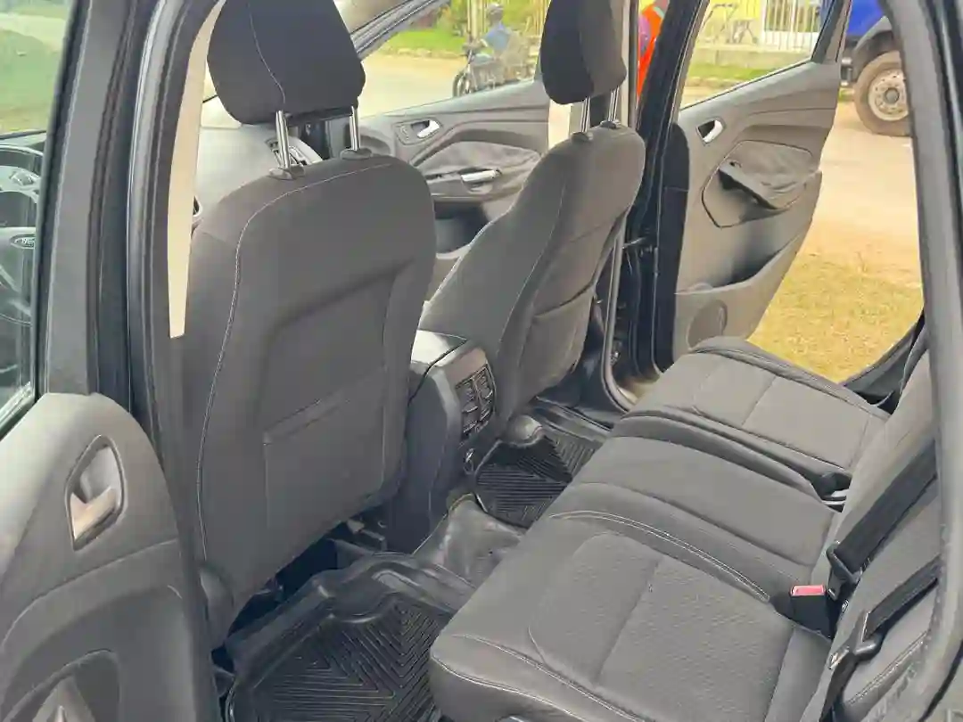 FORD ESCAPE EN VENTE 