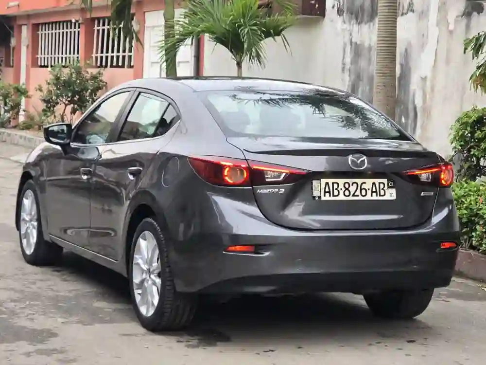 MAZDA 3 EN VENTE  - Vue 1