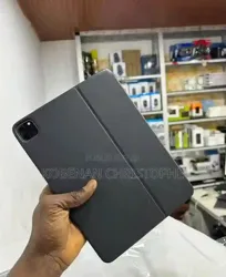 Neuf Apple Ipad 102 (2020) Wi-fi 512 GO Noir