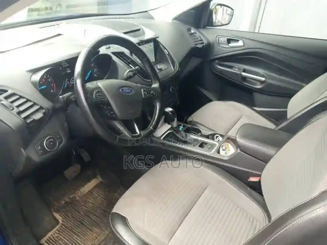 Ford Escape SE FWD 2018 Bleu - Vue 3