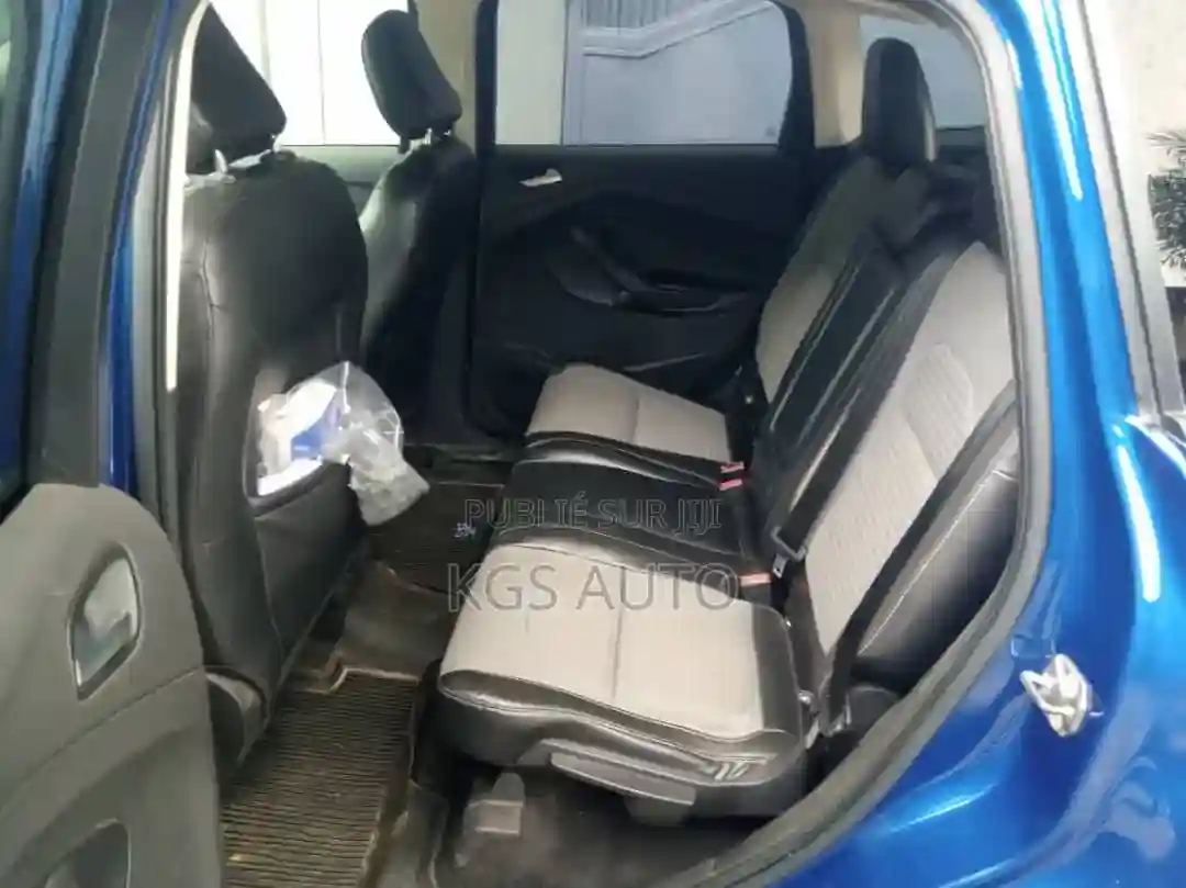 Ford Escape SE FWD 2018 Bleu - Vue 4