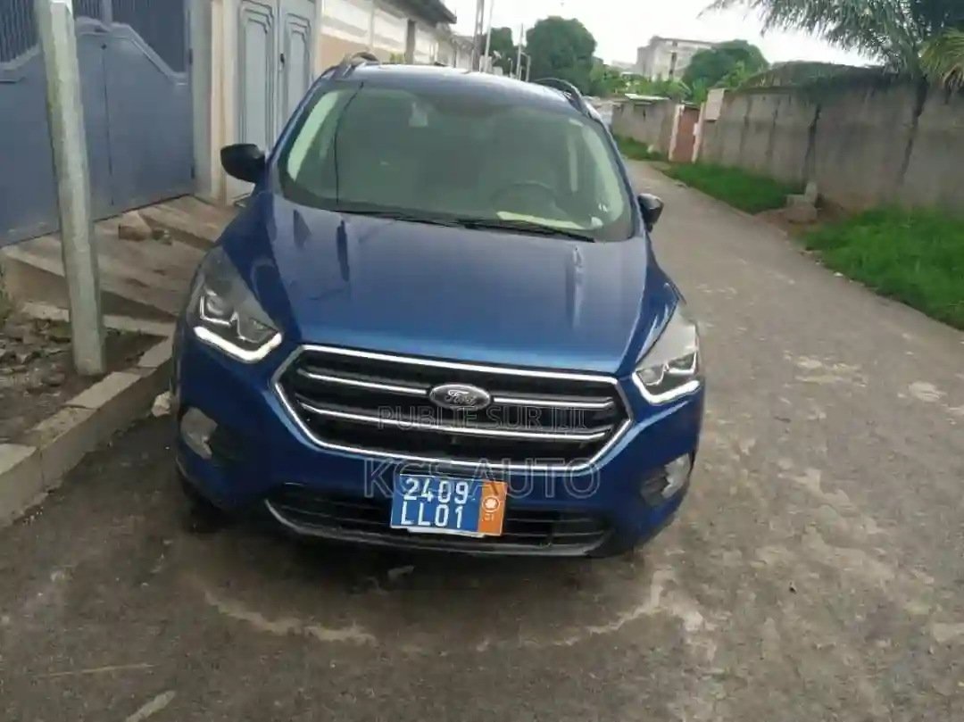 Ford Escape SE FWD 2018 Bleu - Vue 7