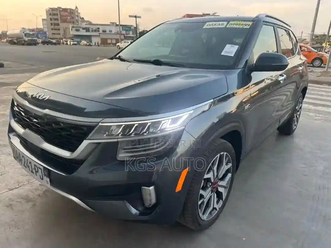 Kia Seltos SX 2022 Noir - Vue 4