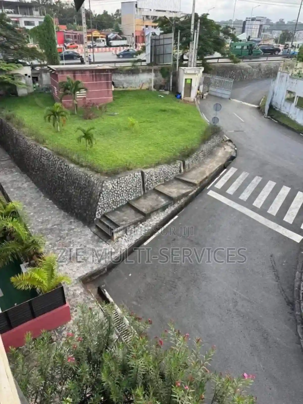 3chbre Appartement Dans Zié Multi-service Cocody à Vendre - Vue 2