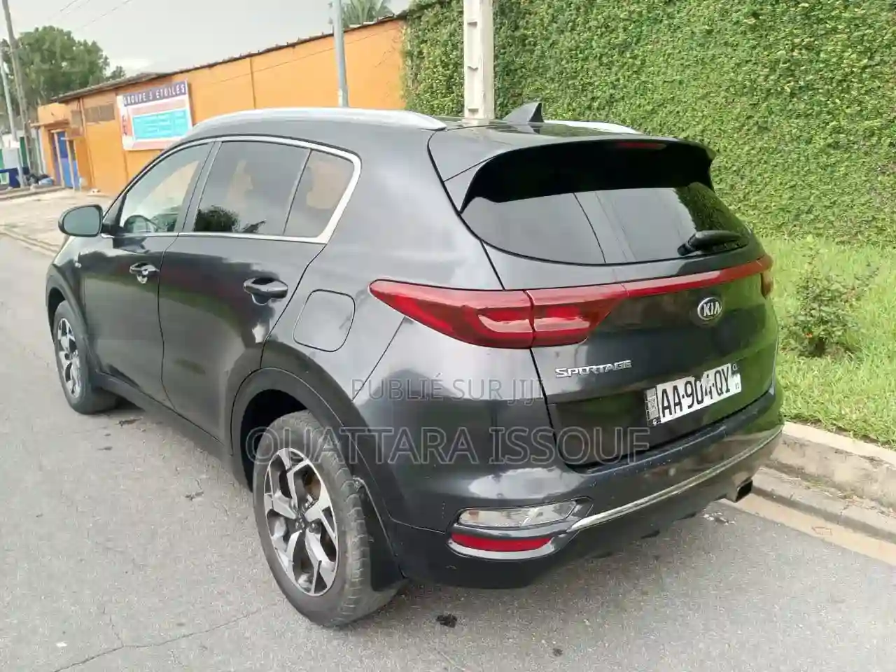 Kia Sportage EX AWD 2025 Noir - Vue 3