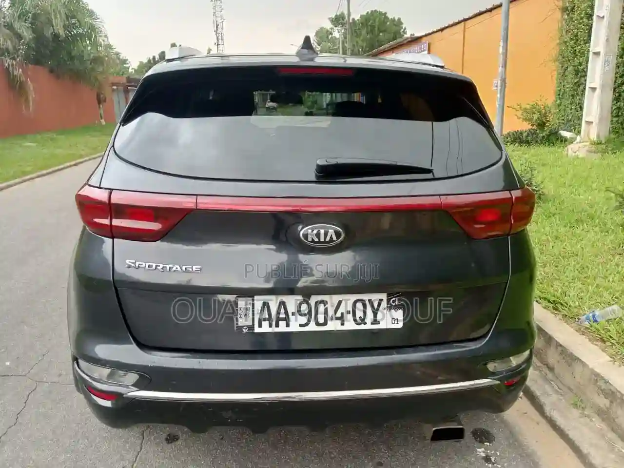 Kia Sportage EX AWD 2025 Noir - Vue 5