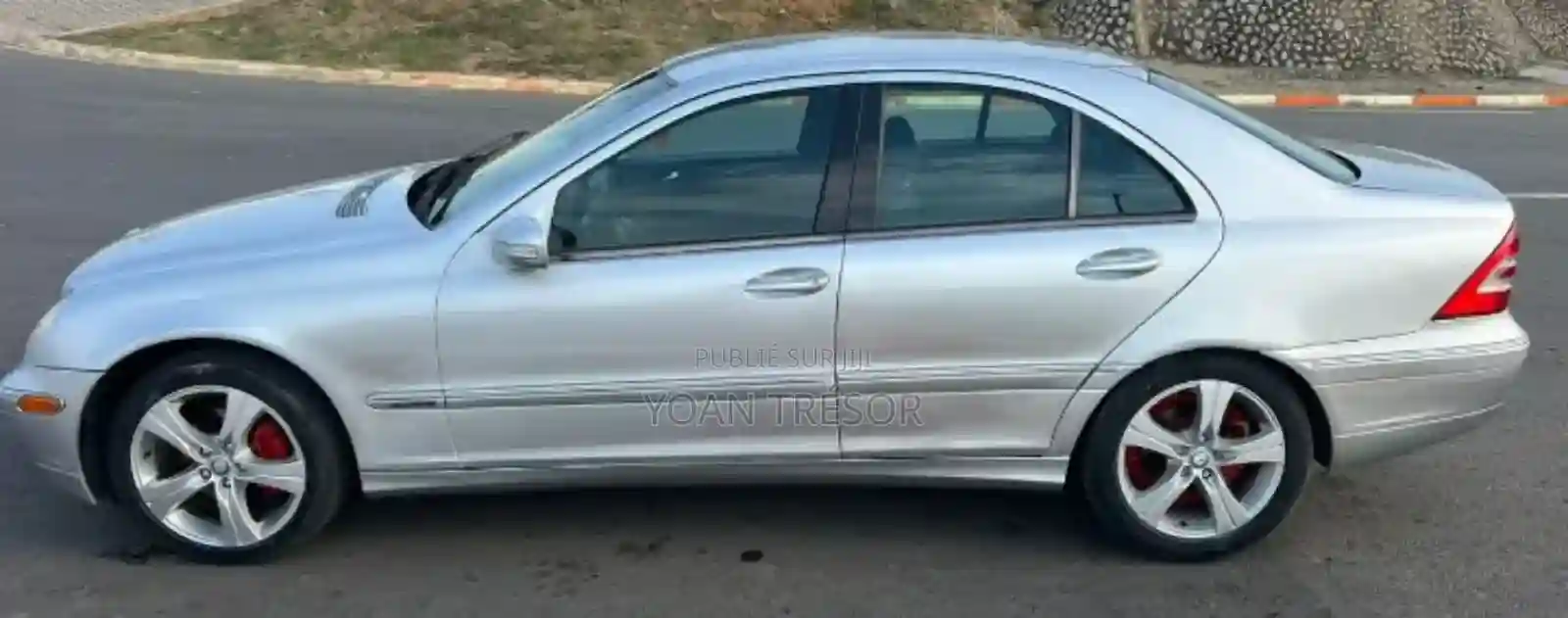Mercedes-benz C200 2005 Gris - Vue 1