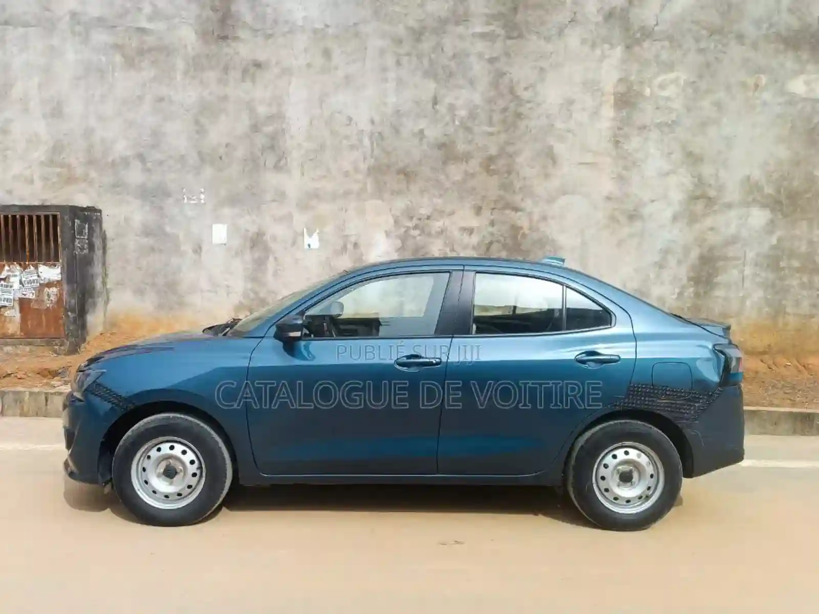 Suzuki Dzire 2025 Bleu - Vue 1