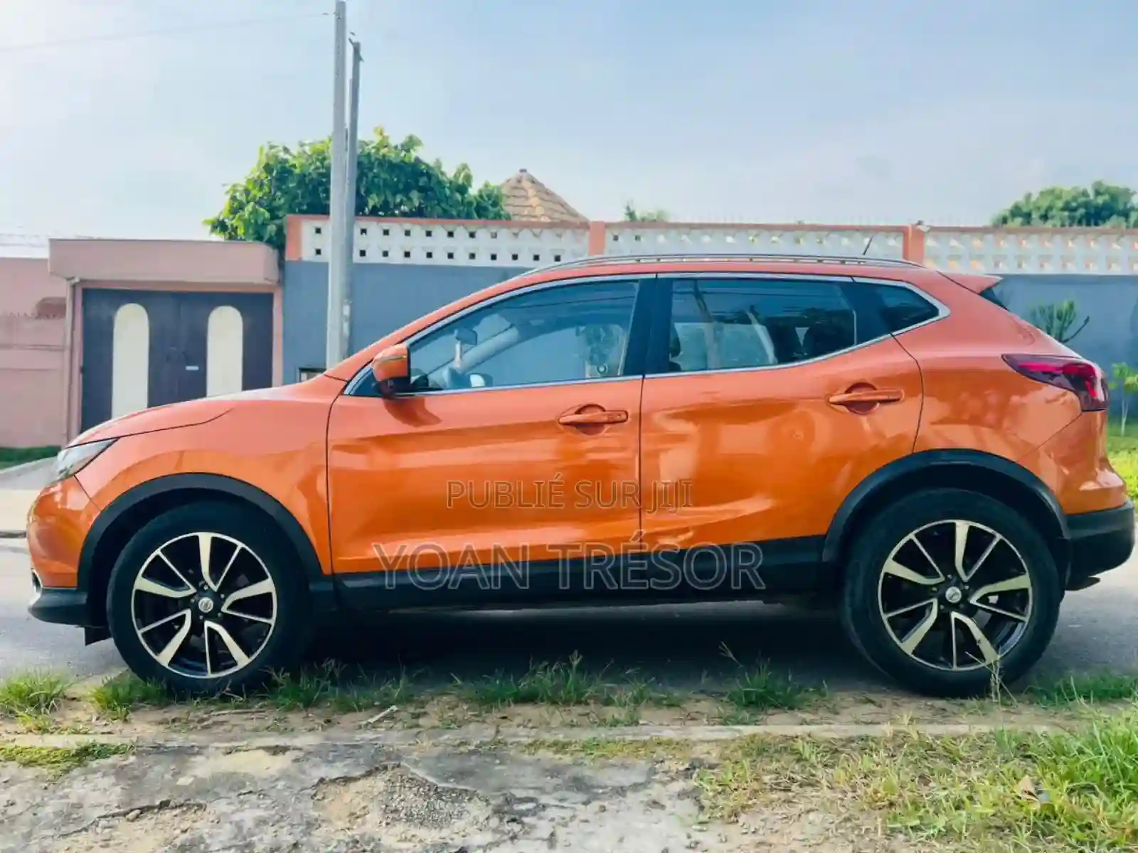 Nissan Qashqai 2018 Orange - Vue 3