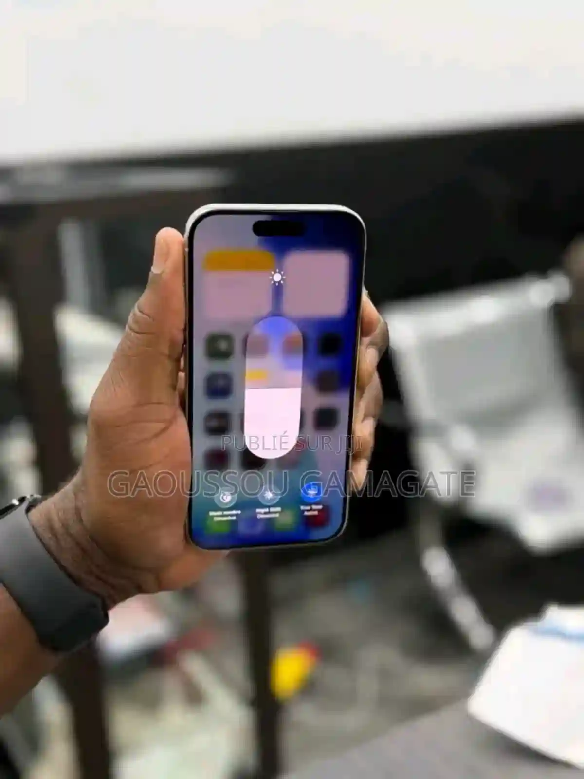 Neuf Apple Iphone 15 Pro 128 GB Gris - Vue 1