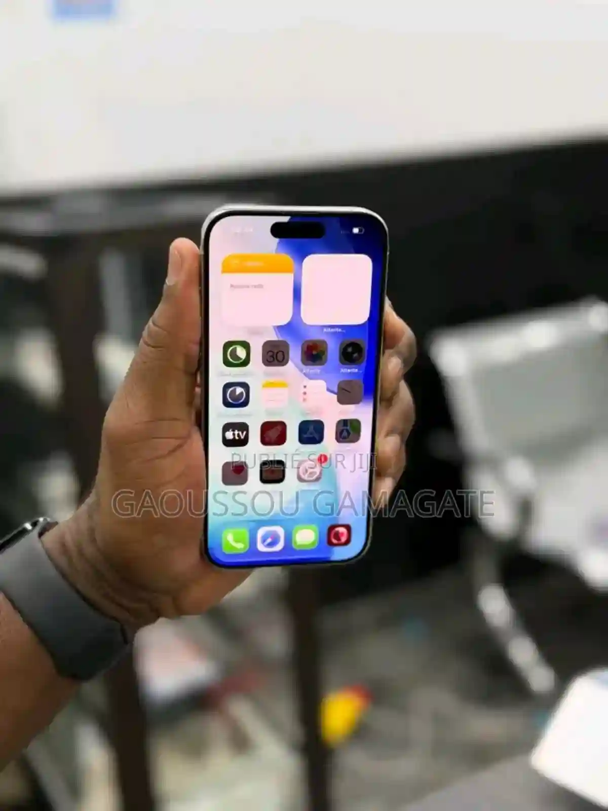 Neuf Apple Iphone 15 Pro 128 GB Gris - Vue 2