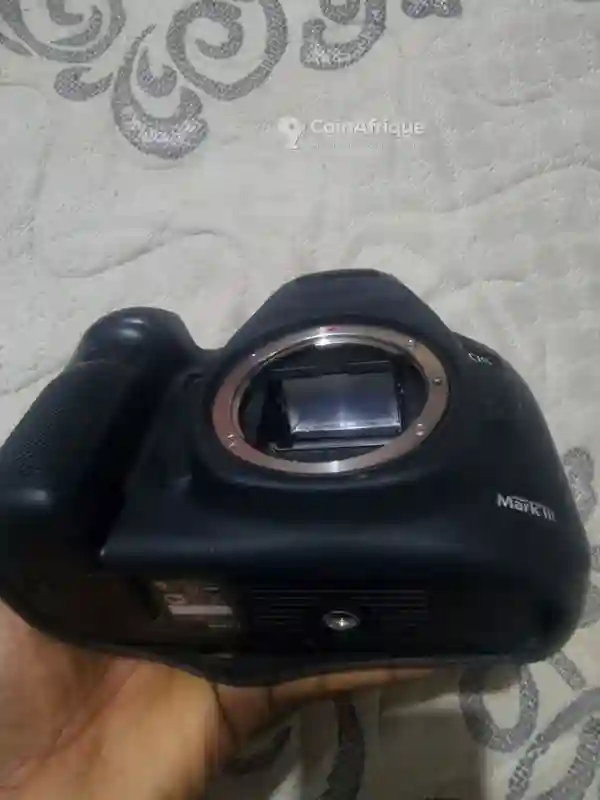 Canon 5D Mark 3 - Vue 1