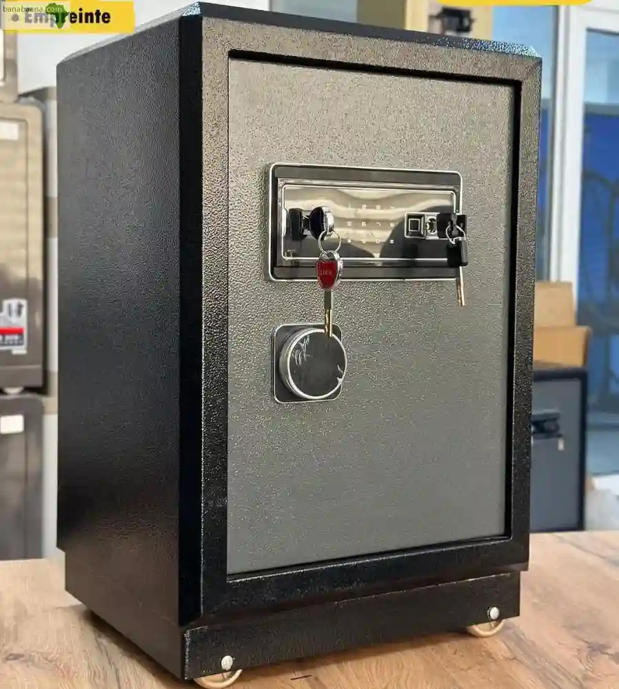 A Vendre Briquet Dupent Tableau Coffre Fo - Vue 1