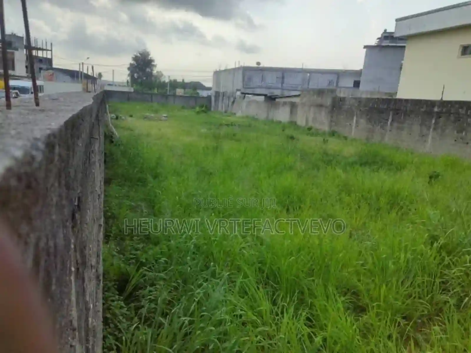 Terrain en Vente À Cocody Angre 8e Tranche - Vue 1