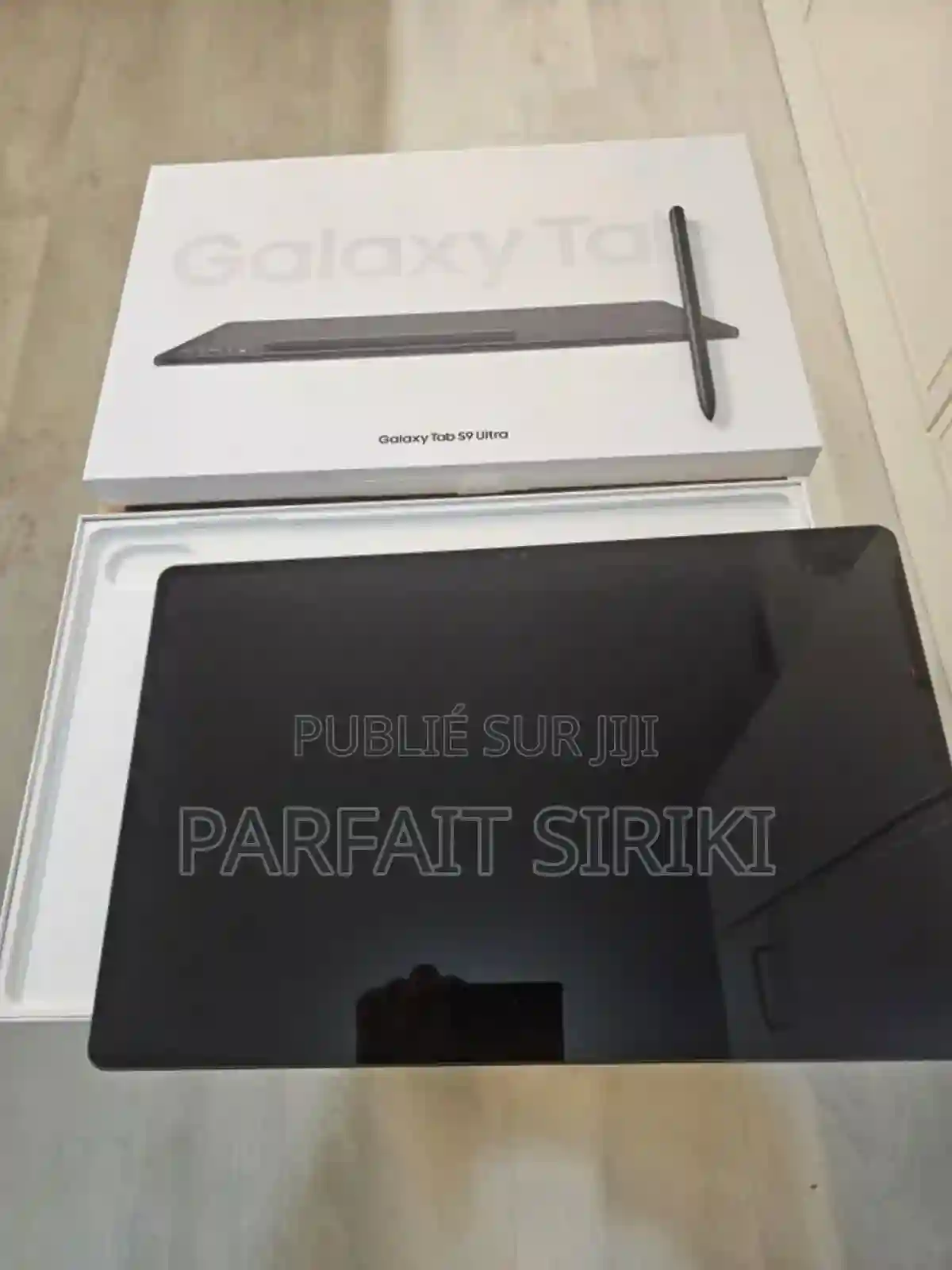 Neuf Samsung Galaxy Tab A9 128 GB Gris - Vue 2