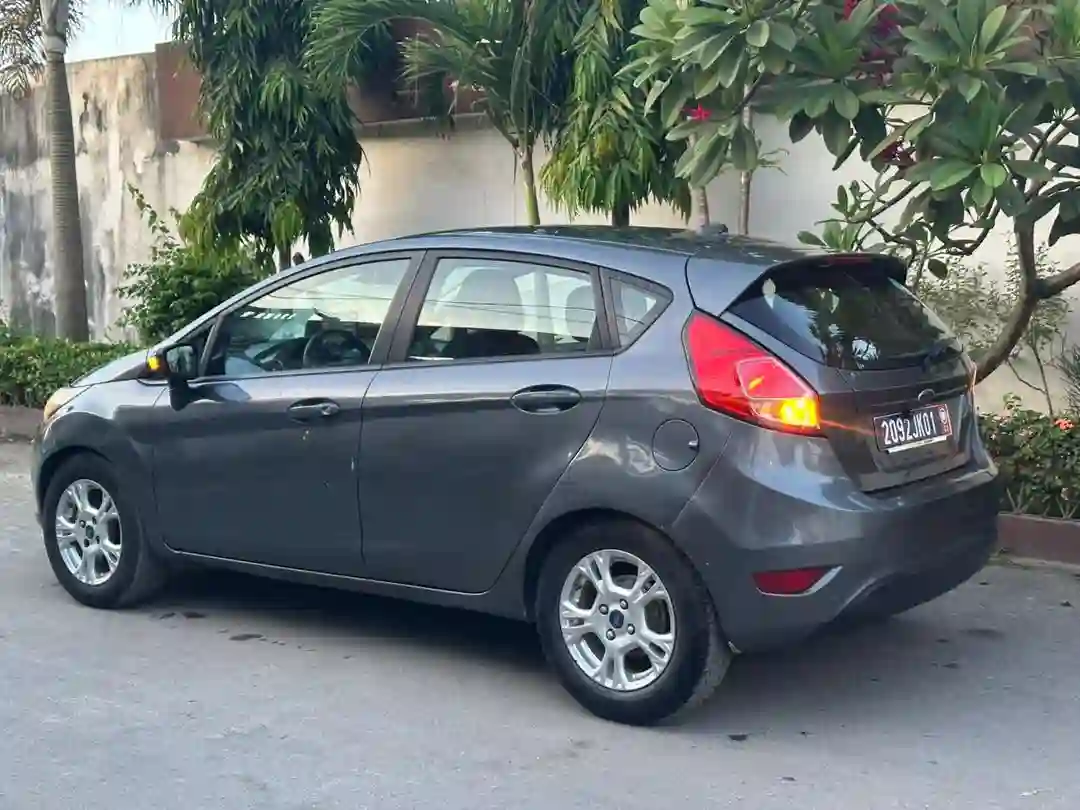FORD FIESTA EN VENTE  - Vue 4