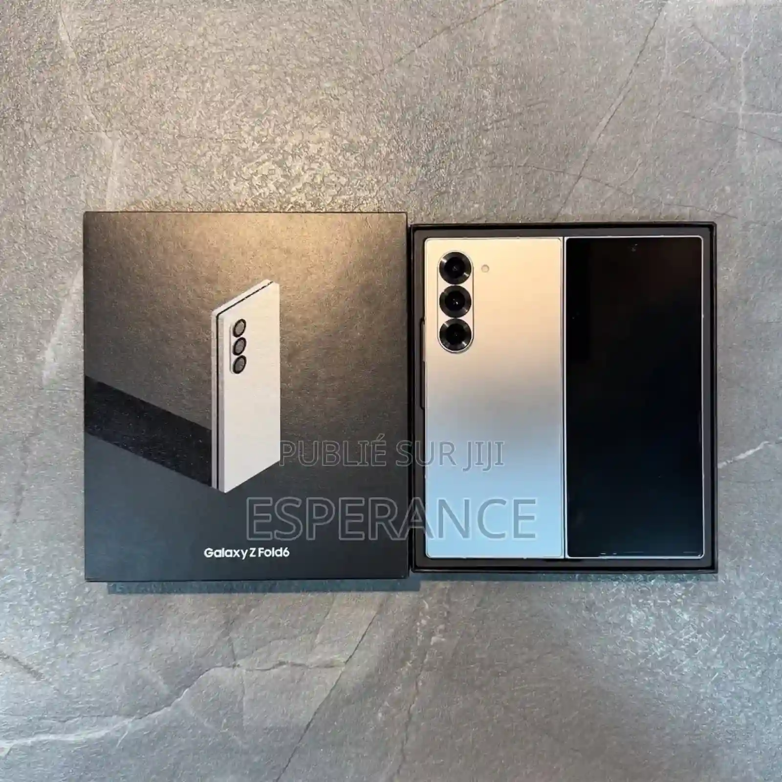 Neuf Samsung Galaxy Z Fold6 256 GB Noir - Vue 3