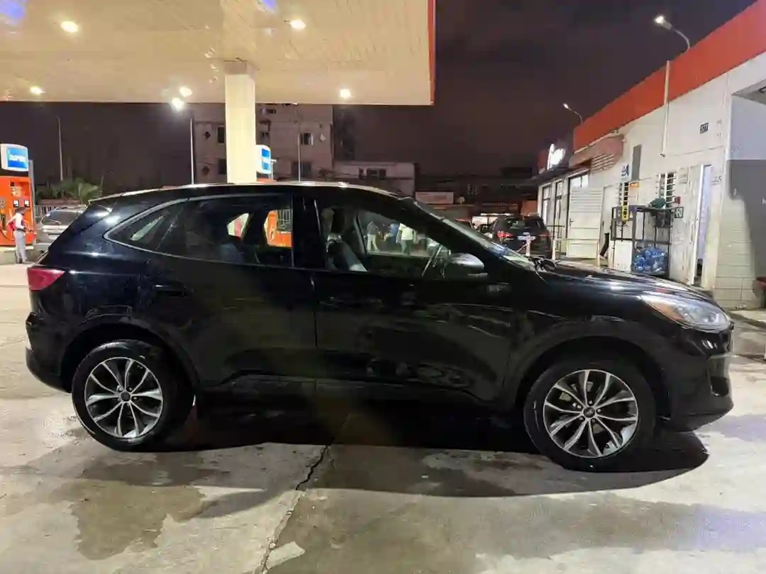 FORD ESCAPE EN VENTE  - Vue 4