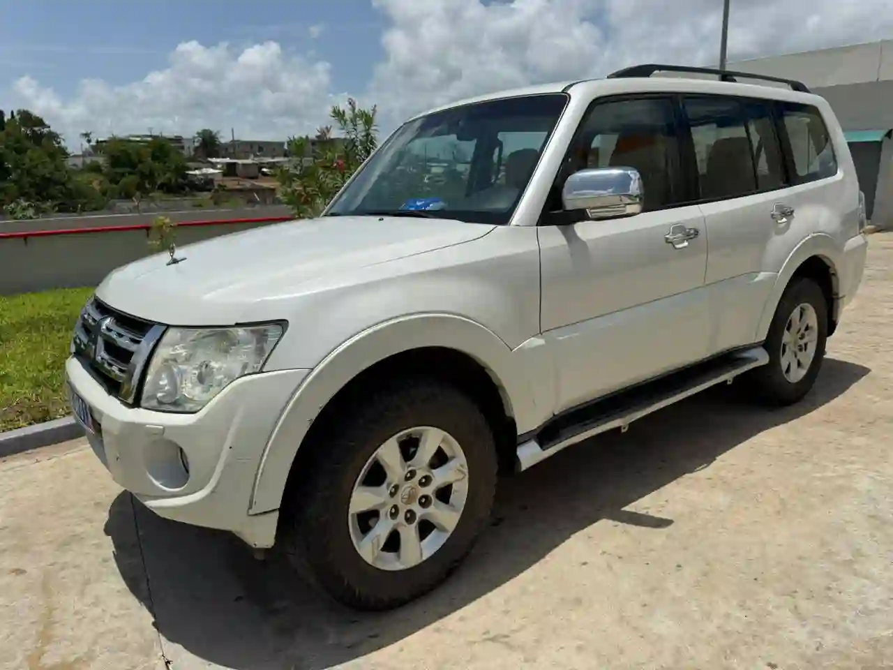 MITSUBISHI PAJERO GLS EN VENTE  - Vue 4