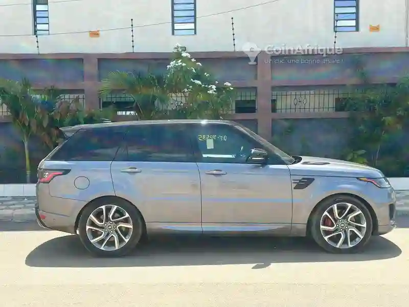 Land Rover Range Rover Sport 2022 - Vue 3
